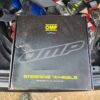 Volant Racing OMP – 3 branches – Suédine – Made in Italy