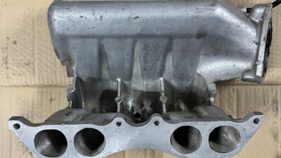 Admissions XSI 1.3 Papillons Règles et injecteurs Tube d'admission du filtre à air Housse batterie 106 xsi